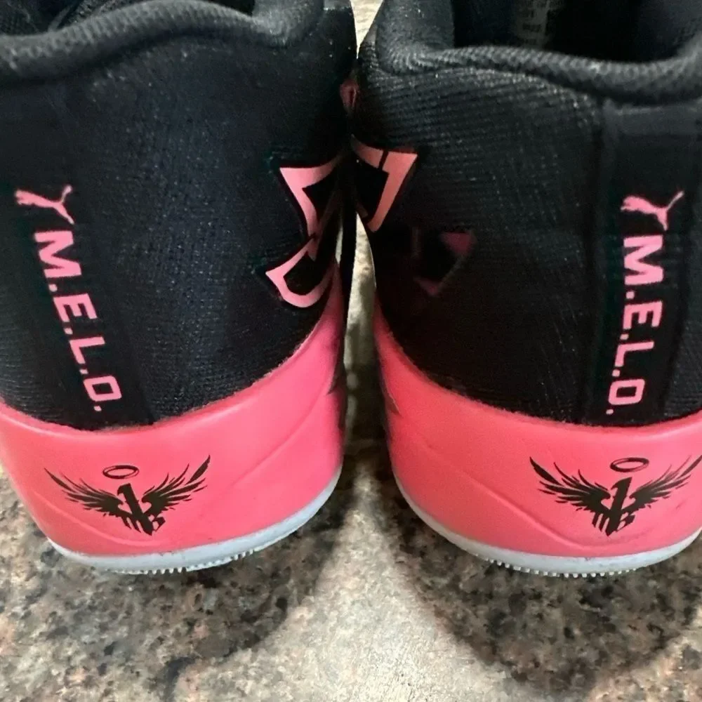 Puma unisex child’s basketball shoes size 2‎ EUC